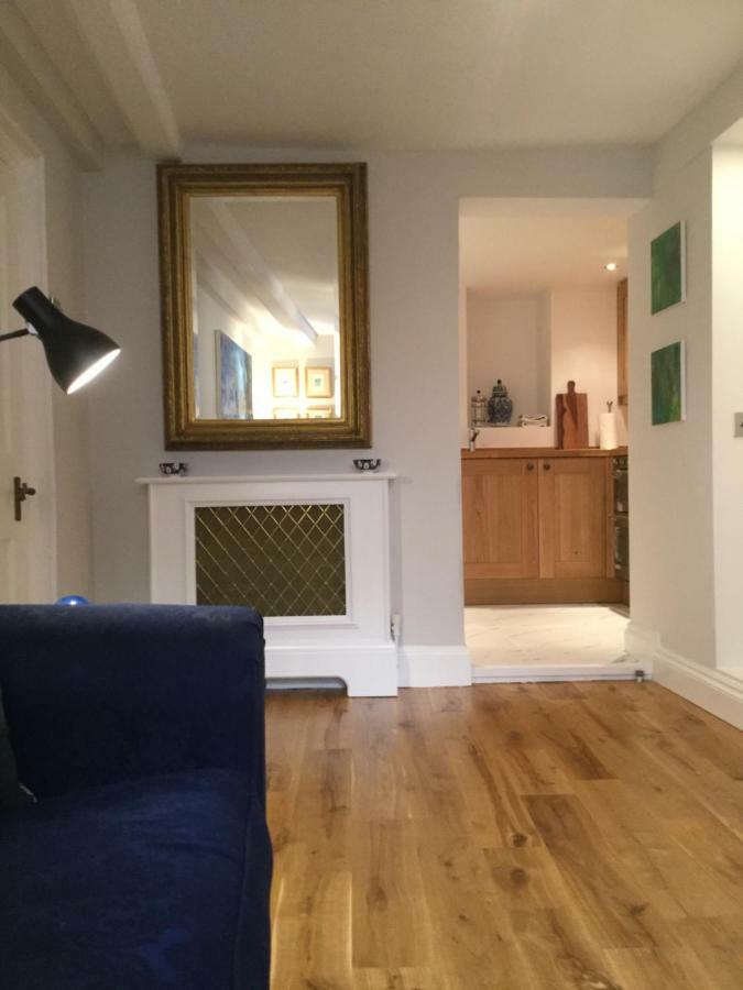 Beautiful 1Br Apartment In Historic St Aubin House Экстерьер фото